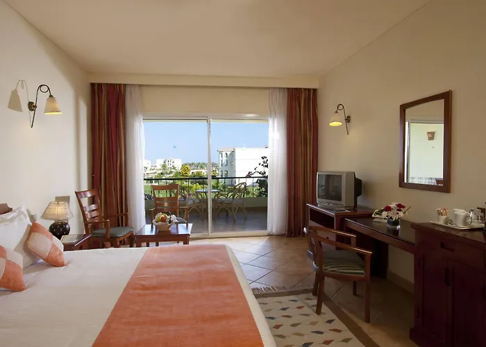 Harmony Makadi Bay Resort 4*